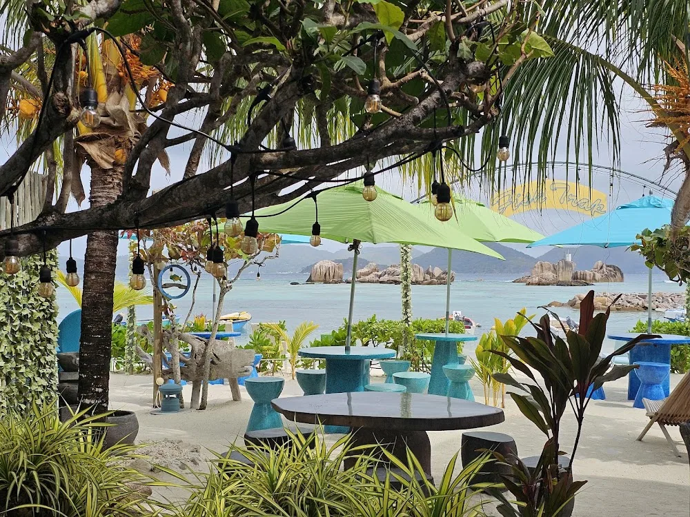 Fish Trap Restaurant, La Passe