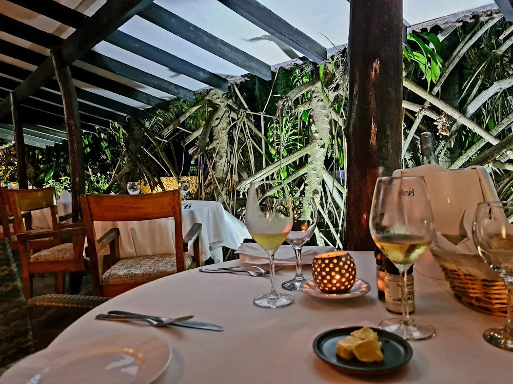 La Perle Noire, Beau Vallon