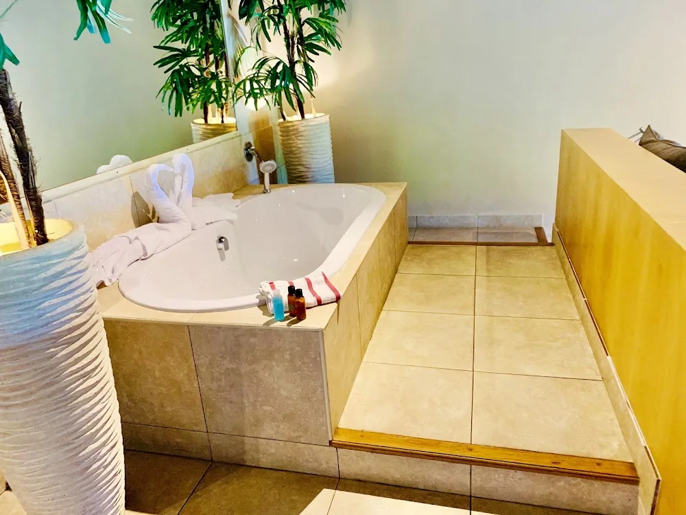 Coco de Mer Hotel, Anse Bois de Rose, kuva 3